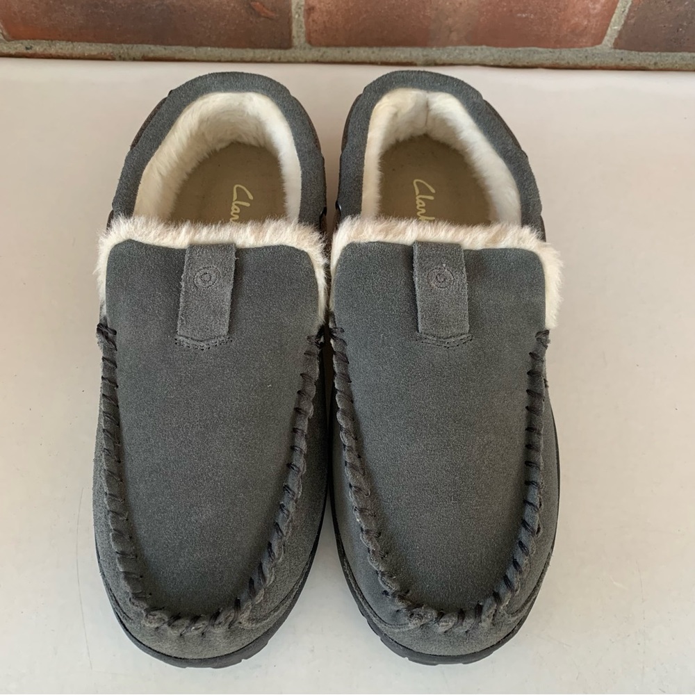 Clarks Mens Grey Suede Venetian Moccasin Slippers US 10 M MINT - Picture 4 of 9